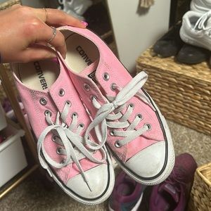 COPY - Pink converse